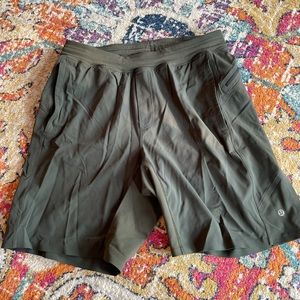 Lululemon Men’s Assert Shorts